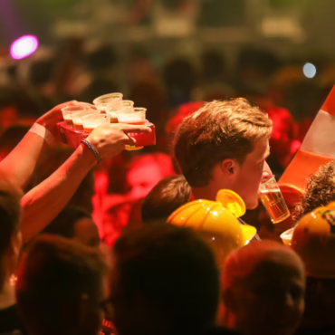 Donders dikke tent party pekela